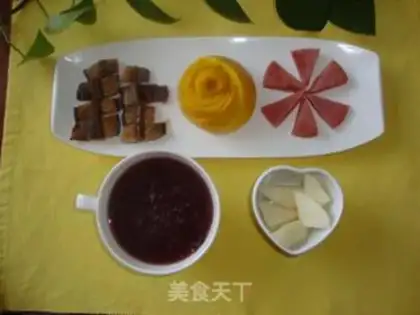 Make Pumpkin rose roll step 10