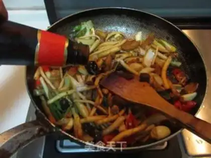 Make A dry pot of tea and mushrooms step 9