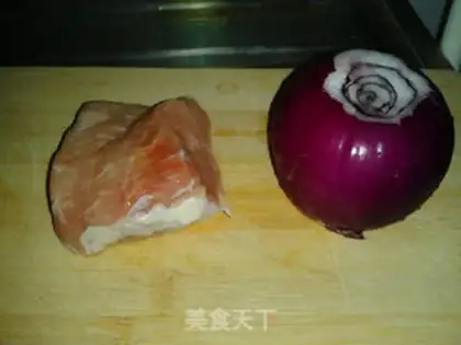 Make Onion fried meat step 0