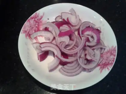 Make Onion fried meat step 1