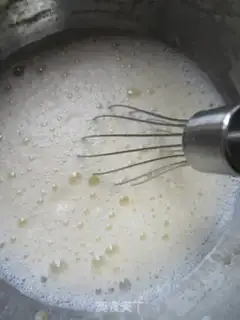 Make Strawberry sauce ice cream step 3