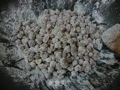 Make Hanging frost peanuts step 8