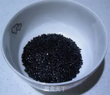 Make Three black porridges step 1