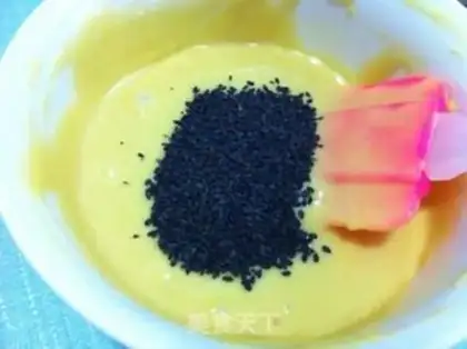 Make Black sesame cake roll step 5