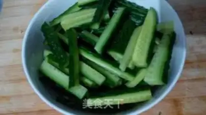 Make cucumber pickles step 2