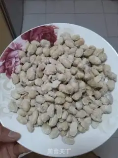 Make Hanging frost peanuts step 4