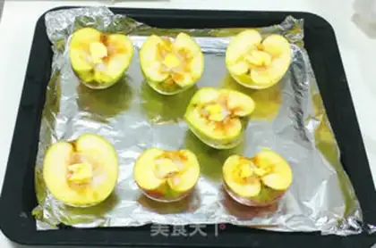 Make Baking apples step 3