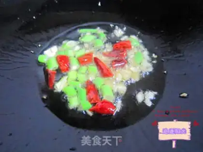 Make Jealous green bean sprouts step 0