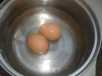 Make Egg sandwich step 1