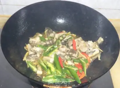 Make Scrambled pepperfish step 6