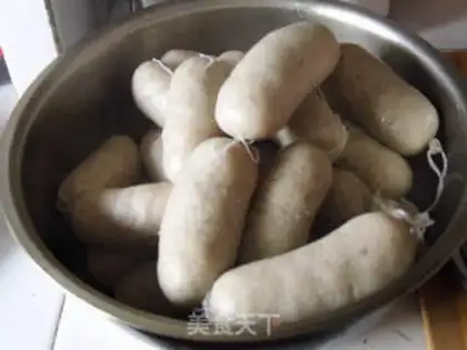 Make Homemade Harbin garlic sausage step 10