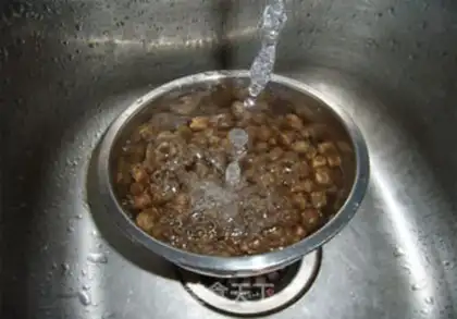 Make Precious saline beans step 1
