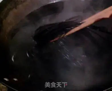 Make Smash the spicy root powder step 2