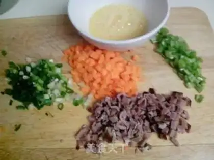 Make Ham egg pizza step 1
