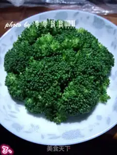 Make Steamed fish and oiled broccoli step 2