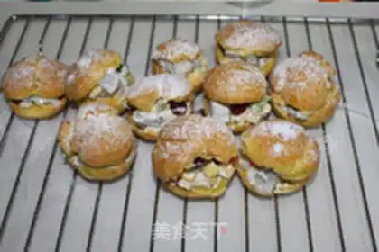 Make Fruit salad puff step 19