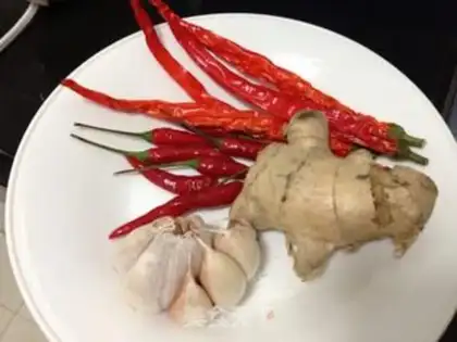 Make A boiled river fish step 1