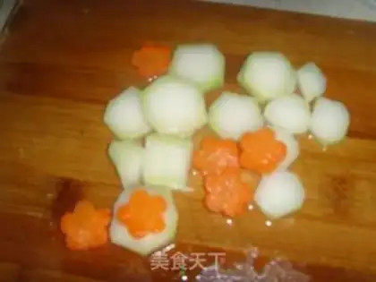 Make QQ-Q-Q-O-O-K step 2