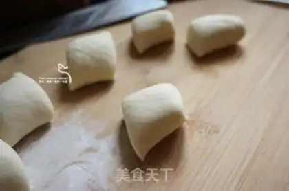 Make QQ-Q-Q-O-O-K step 4