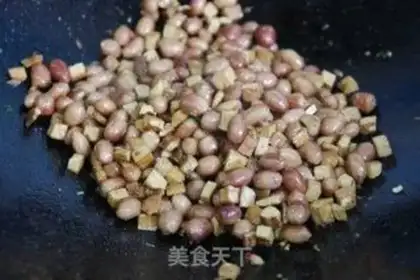 Make Tofu fried peanuts step 6