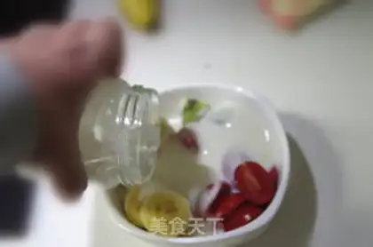 Make Fruit salad yogurt step 5