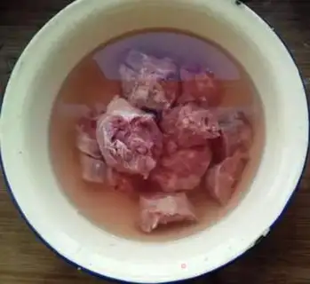 Make A ketchup tail step 1
