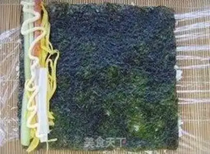 Make Caviar sushi step 2