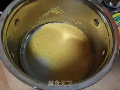 Make Pumpkin chestnut porridge step 1