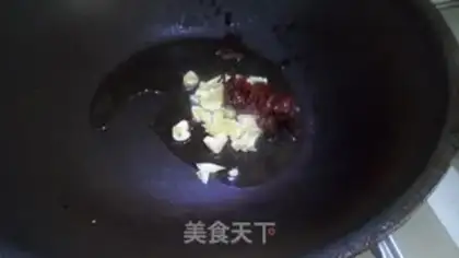 Make Gold needle, fat cow soup step 3