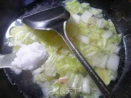 Make Shrimp bean curd soup step 7