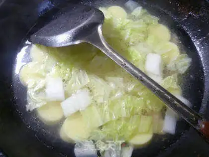 Make Shrimp bean curd soup step 9