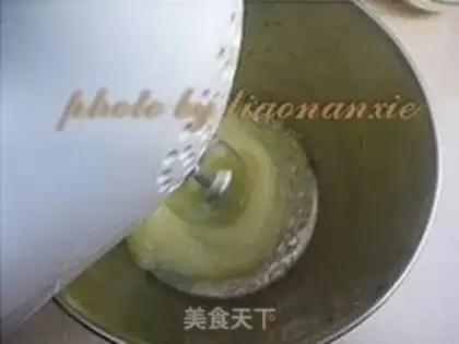 Make A salad roll step 4