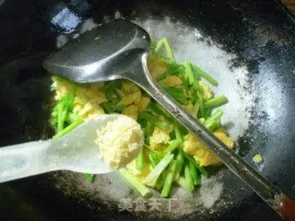 Make Eggs and celery step 8