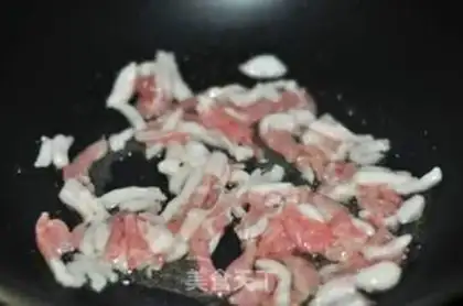 Make Garlic fried meat step 1