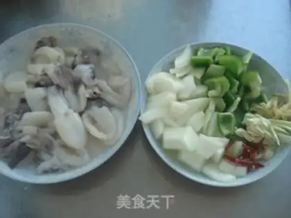 Make Scrambling fish step 1