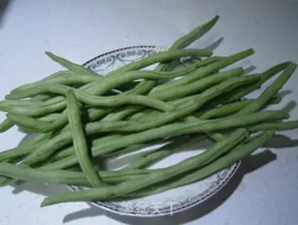 Make The olives, the beans step 0