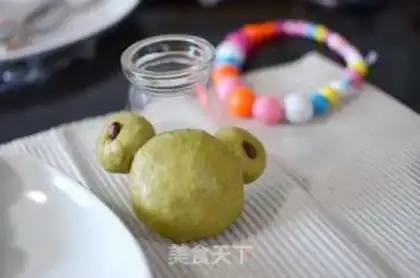 Make Little frog bun step 12