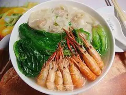 Make On soup and shrimp noodles step 17