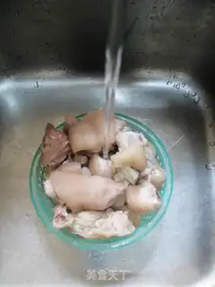 Make Roasted pig hands step 5