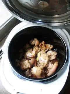 Make Roasted pig hands step 10