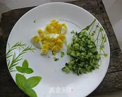 Make Christmas tree salad step 3