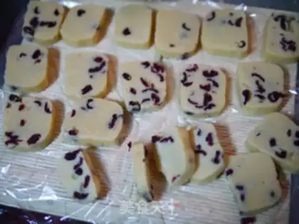 Make Cranberry cookies step 7