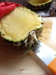 Make Pineapple curry step 1