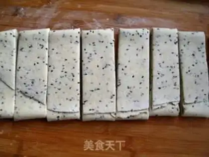 Make A salad sauce pine roll step 13