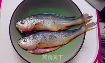 Make Burning a yellow fish step 0