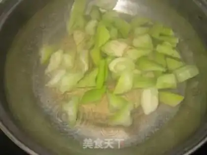 Make The bean drums mixed with the celery step 3