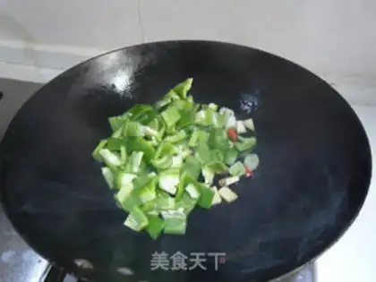Make Pyramid fried chicken step 6