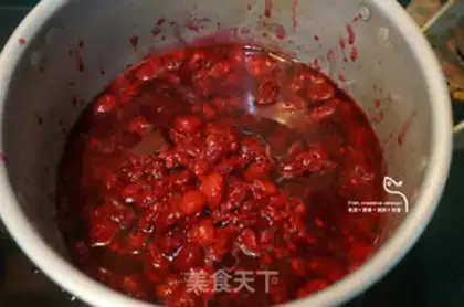 Make Cherry shrimp raspberry salad step 1