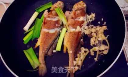 Make Burning a yellow fish step 4