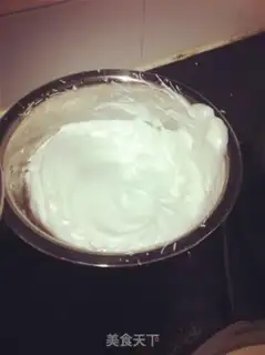 Make Almond fruit cream cake step 4